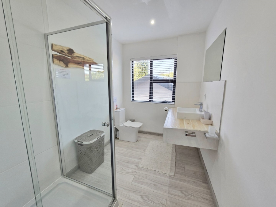 7 Bedroom Property for Sale in Kingfisher Creek Western Cape